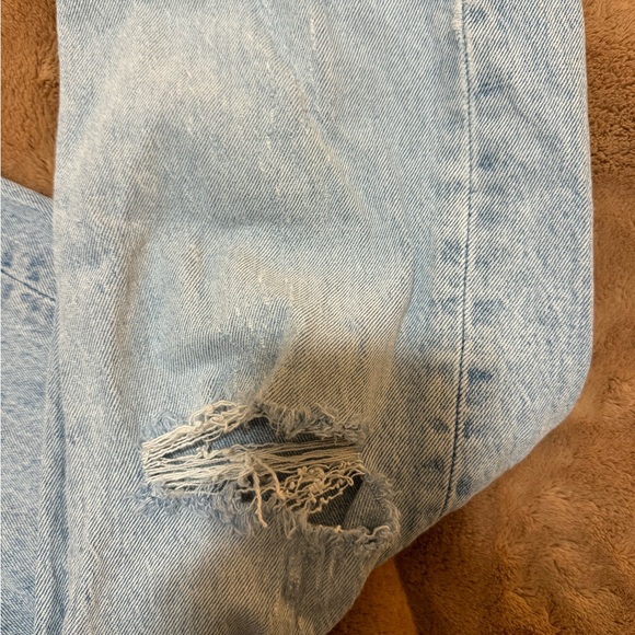 Levi's Premium Ribcage Straight Jeans - Light Blue - Picture 5 of 6